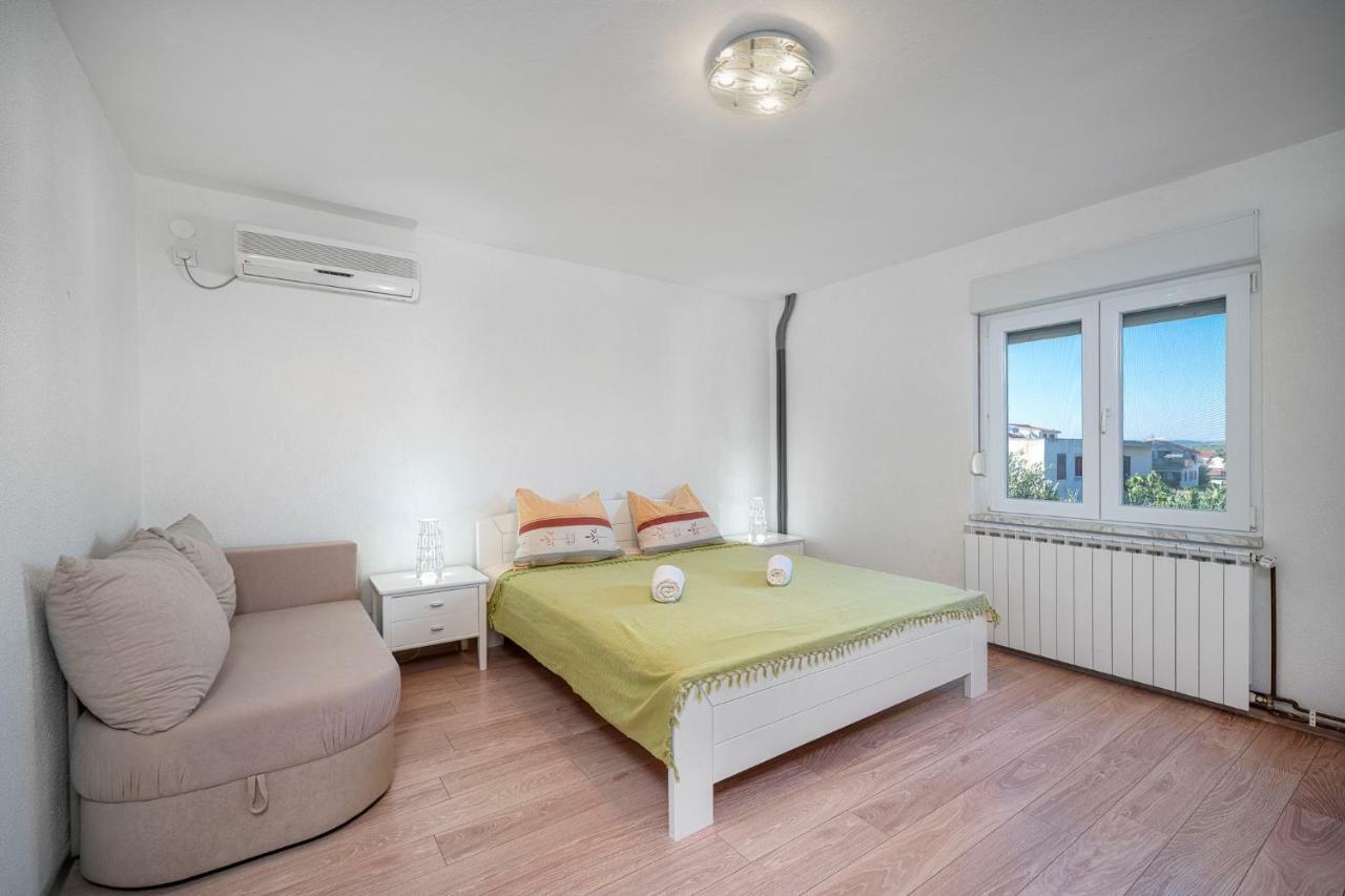 Apartmani Pataca Vodice Exterior foto