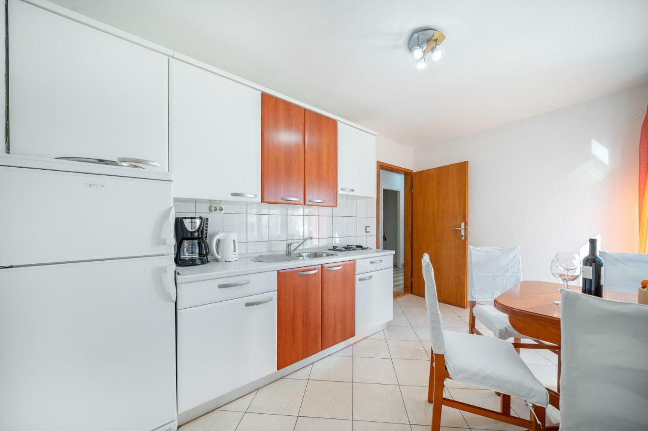 Apartmani Pataca Vodice Exterior foto