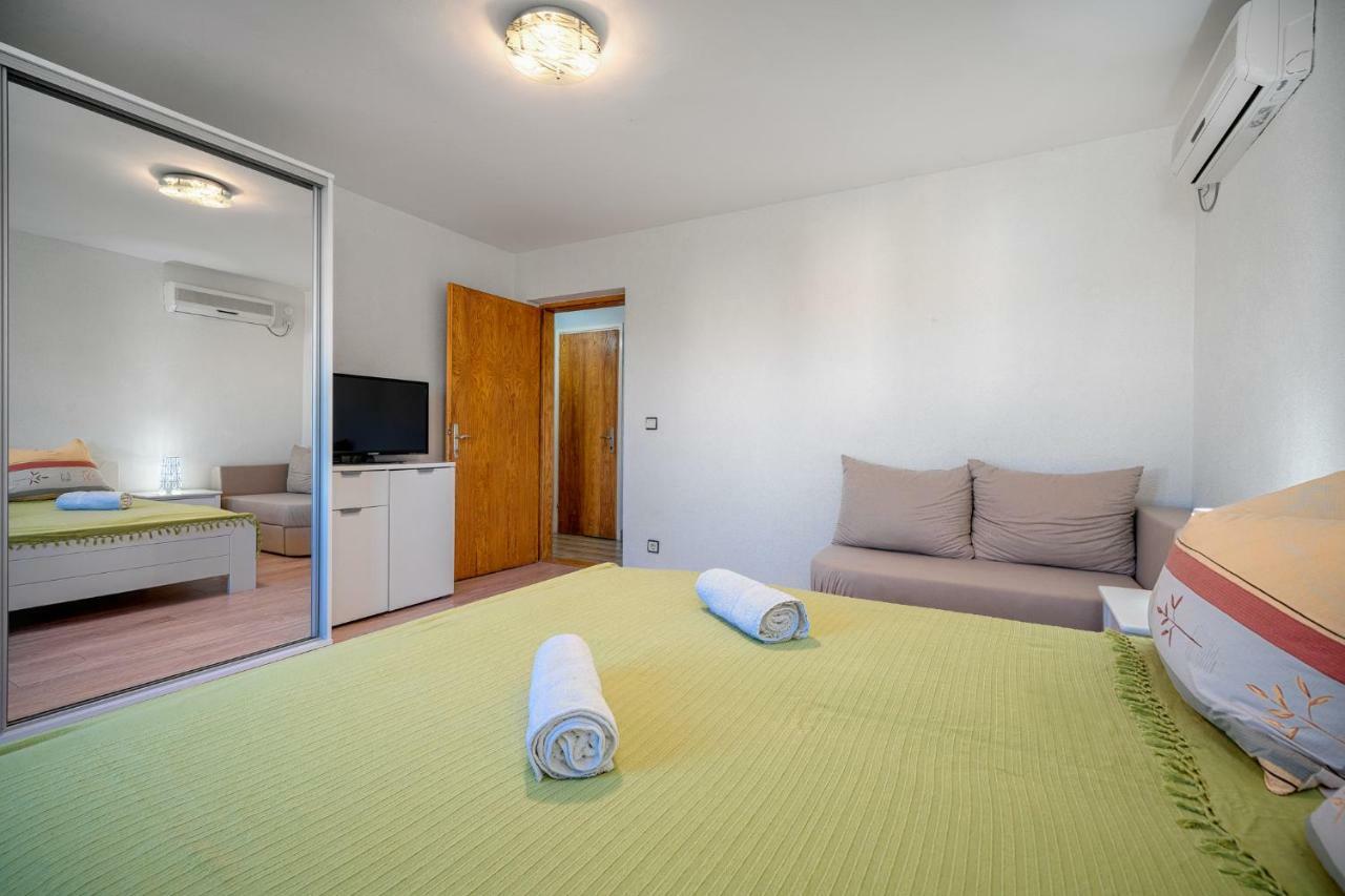 Apartmani Pataca Vodice Exterior foto